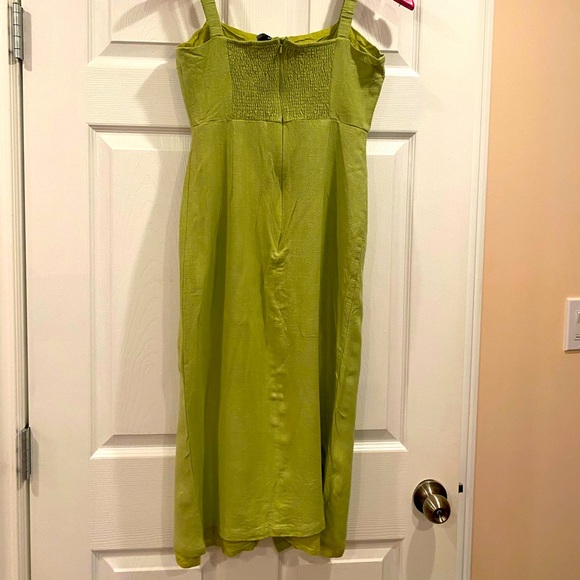 Small green maxi button up dress from Lulus. - Picture 6 of 7